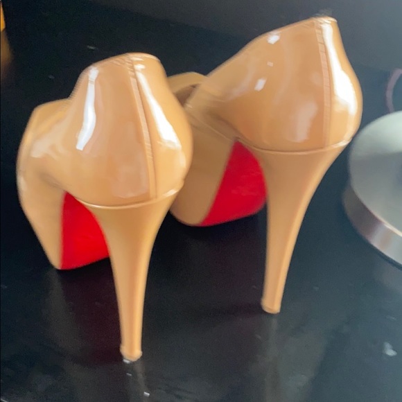 Christian Louboutin size 37 - Picture 2 of 4